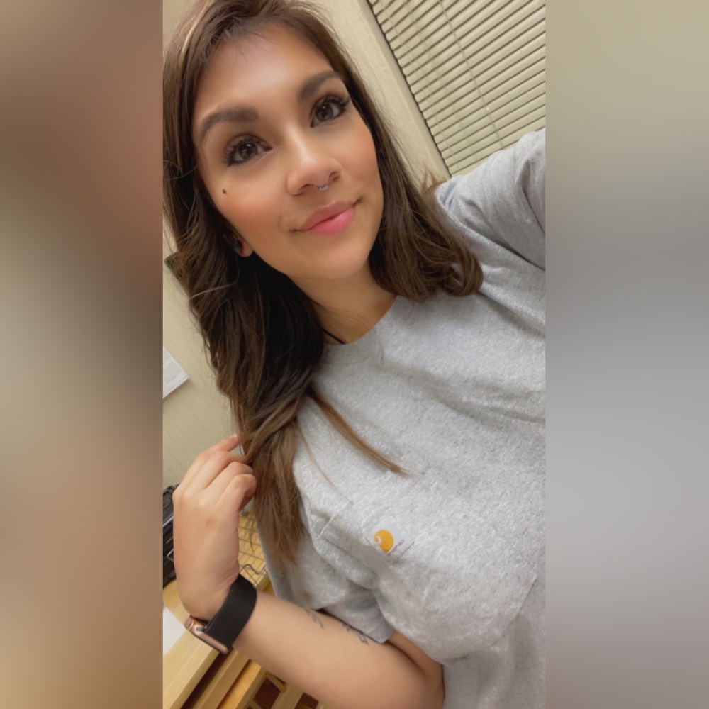 Meet your Posher, Nicole